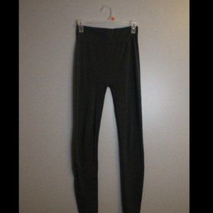 Charcoal gray leggings